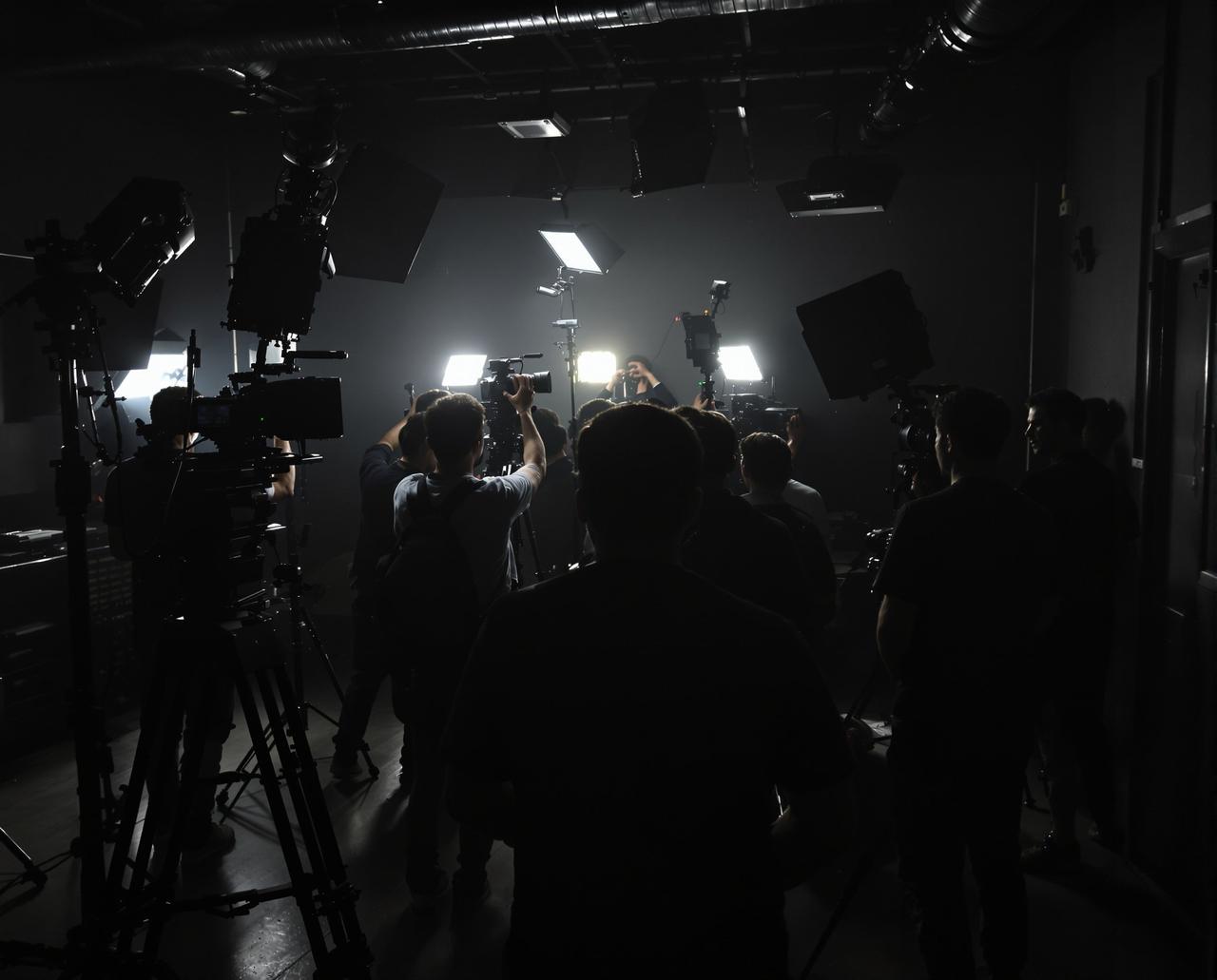 四虎在线视频制作现场